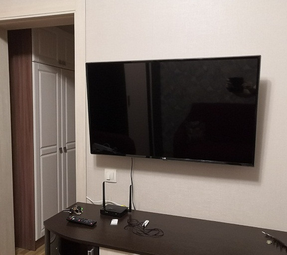 Установка телевизора на стену. Instalarea tv pe perete.Montarea TV. - изображение 1