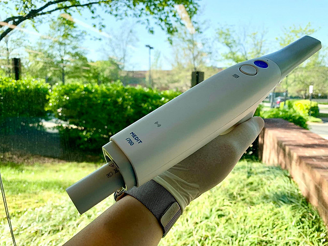 Medit i700 Wireless 3D Intraoral Dental Scanner - изображение 1