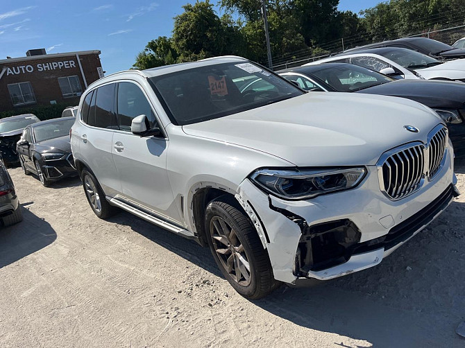 BMW X5, 2019 - изображение 1